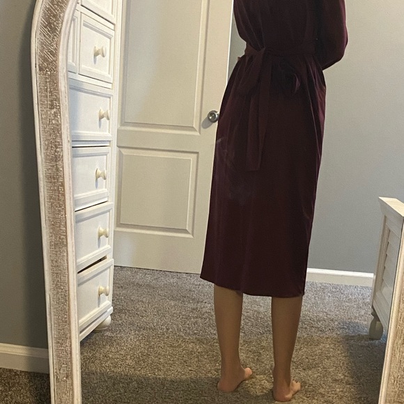 Tie front long sleeve midi dress in wine - Picture 4 of 6